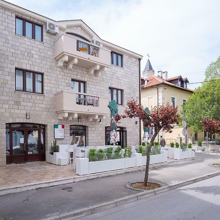 Apartmani Vila Kosa Trebinje Exteriör bild